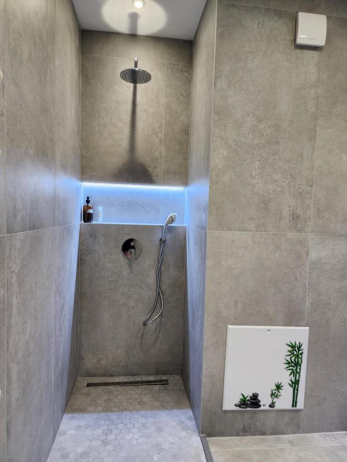 Durres City Apartment, City Center & Close To The Beach Eksteriør billede
